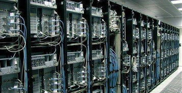 High-performance mining rigs operating efficiently through advanced hosting applications